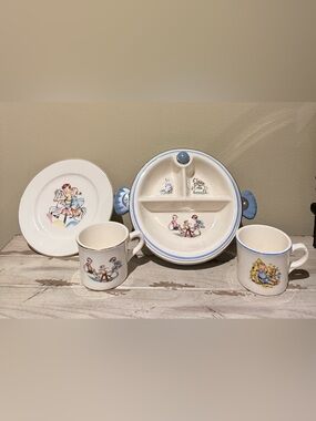 Vtg Salem China 23K Gold Children’s Plate Mug & 1944 Bartsch Warming Dish Set